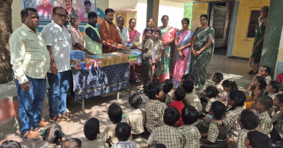 Trust Distributes Educational Kits-5